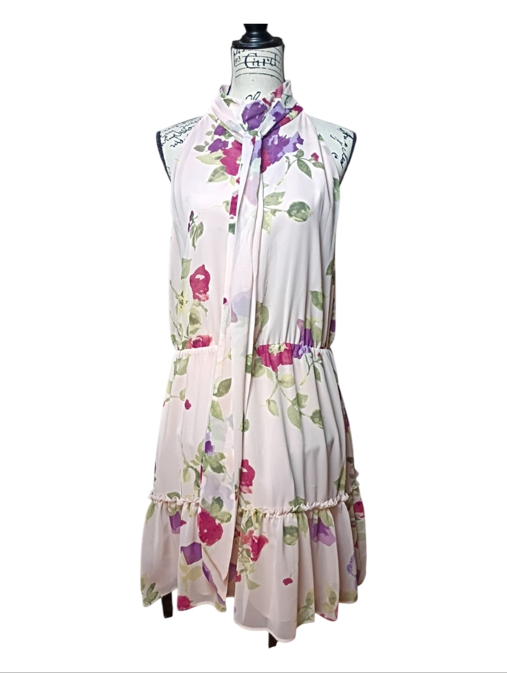 #1120 Lauren Ralph Lauren Floral Tie Neck Dress Sleeveless Pink Chiffon Tier